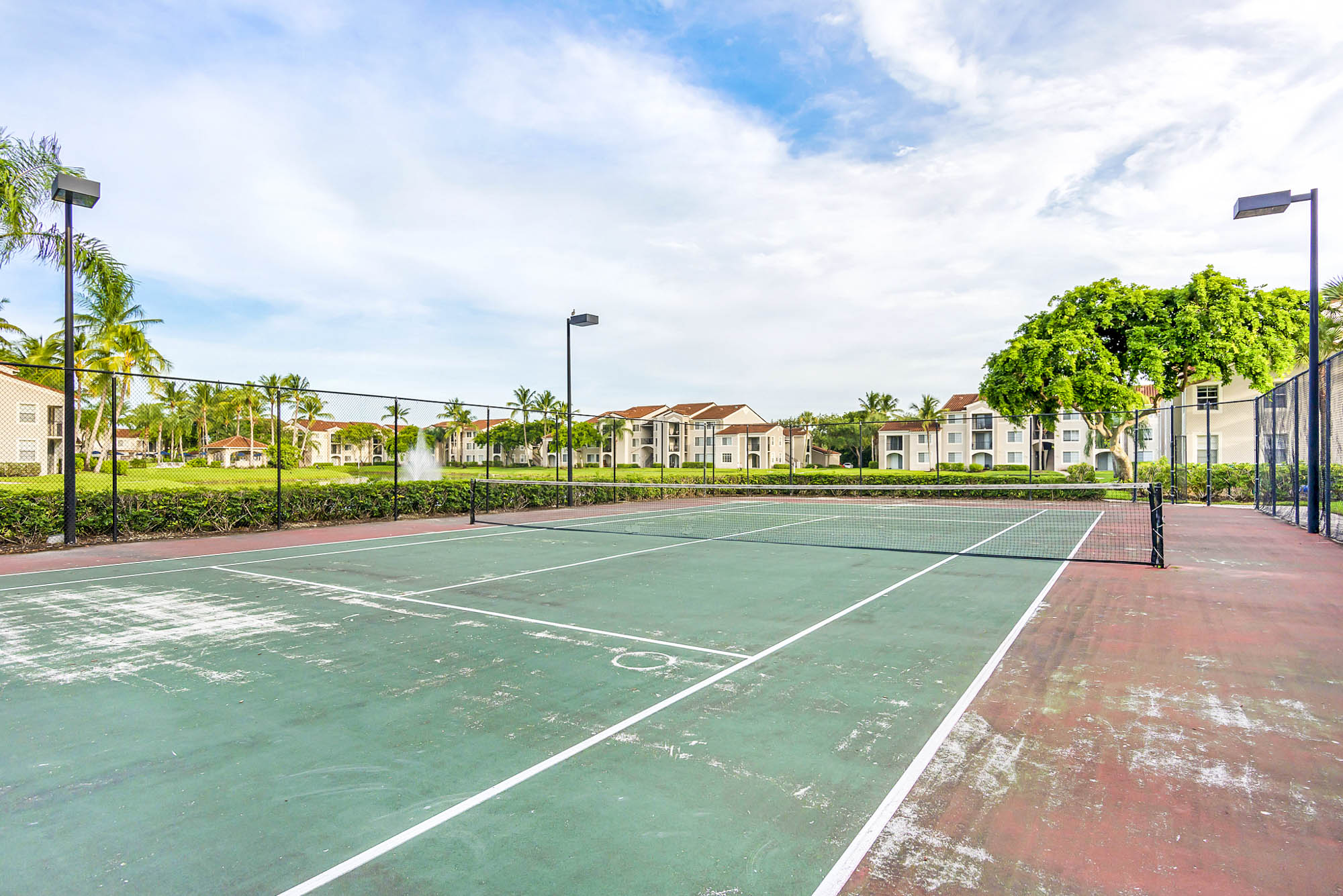The tennis court at Miramar Lake in Fort Lauderdale, FL.